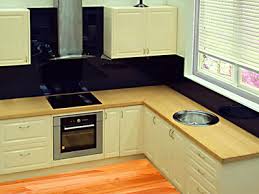 Choosing your kitchen glass splashback. Tips To Choosing Your Diy Acrylic Splashback