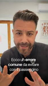 Lo sai che uno degli errori più comuni è usare il passeggino girato verso  l’esterno?, Nei primi mesi, il bambino ha bisogno di vedere il volto del  genitore, di sentirsi al sicuro., Quel volto è la sua ...