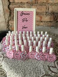 Juegos para baby shower divertidos y originales 2018.en una buena baby shower tiene que haber unos cuantos juegos divertidos para que todos los asistentes puedan disfrutar de una ocasión tan muchos famosos eligen para sus hijos nombres realmente originales y diferentes a los habituales. Souvenirs Baby Shower Nina Recuerdos De Baby Shower Decoracion Baby Shower Nina Adornos Baby Shower Nina