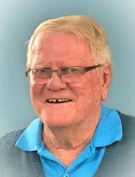 Mourners packed one of the country's largest cathedrals to farewell a  former Wodonga priest. More than 800 people attended Bendigo's Sacred Heart  Cathedral