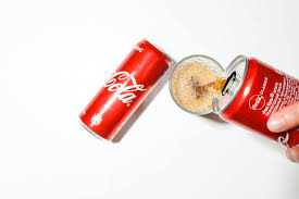 Veillez à tamponner le canapé et non à le frotter, car si vous le frottez, vous pouvez faire pénétrer la tache encore plus profondément dans les fibres et la rendre plus difficile à nettoyer. Les Remedes De Grand Mere Pour Enlever Tous Les Types De Tache De Sang Yoojo