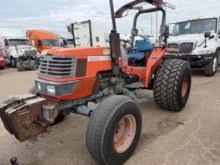 Kubota L3240GST Tractor