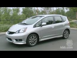 The 2007 honda fit is rated at 27/35 mpg city/highway (8.7/6.7 l/100 km). 2011 Honda Fit Review Kelley Blue Book Youtube
