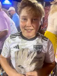 Goalie Samsy Keita  https://www.facebook.com/share/v/16vTyQUGoN/?mibextid=wwXIfr