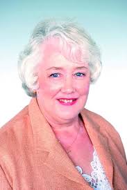 Twenty to Make: Gift Makes: Easy-to-create designs using your favourite  craft techniques: Amazon.co.uk: Crosbie, Louise, Colman, Natalia,  Nikipirowicz, Anna, Panda, Paper, Russel, Monica, Harman, Aimee, van Zyl,  Katrien, Macdonald, Alistair, Boden, Diane,