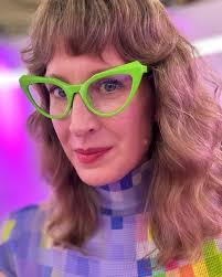 This is my current favorite cateye shape. The @vavaeyewear BL0028 and  BL00258 bring those sexy dramatic lines that I crave. #vava #vavaeyewear  #sunglasses #silmo #silmoparis #silmo2024 #eyewearinspiration  #eyewearinfluencer