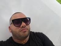 40+ "Amores Ămores" profiles