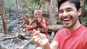 Random Republika Receives Recognition for "Natatanging Organisasyon (Social  Media)" at the 2017 Sulo ng Overseas Filipino Singapore Awards