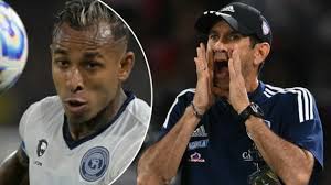 ¿Arturo Reyes hubiera convocado a Sebastián Villa al Mundial? Curiosa reacción del DT