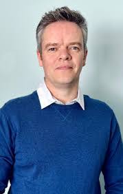 Chris Patton's Instagram, Twitter & Facebook