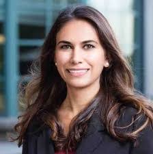 Lisa Johnstone's Instagram, Twitter & Facebook