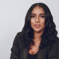 100+ "Esdelle" profiles