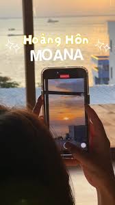 ✨Hoàng hôn tại Moana Vũng Tàu – nơi mặt trời chạm biển, để lại cả bầu trời  nhuộm vàng cam rực rỡ. Đứng đây chill chill ngắm hoàng hôn, tự nhiên thấy  lòng cũng bình yên lạ. ???????? | Moana - Vũng Tàu | ...