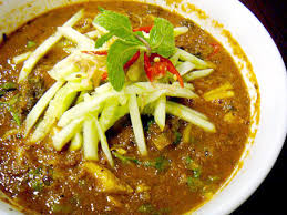 This video is perfect for those who missed penang asam laksa. Assam Laksa