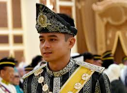 Ascending the throne, the future sultan of pahang might also be paving the way to become malaysia's new king. Pahang Regent Tengku Hassanal Contributes Royal Allowance For Palestinians The Star