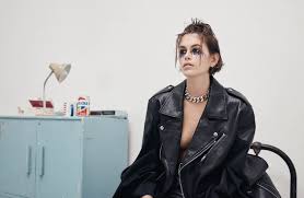 She is the daughter of model cindy crawford and businessman rande gerber. Kaia Gerber Ich Musste Vorurteile Entkraften Bevor Ich Mich Beweisen Konnte I D