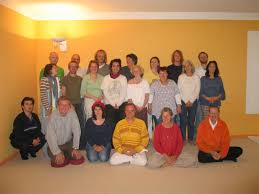 Du kannst für ein yoga seminar, yogalehrer ausbildung oder auch als yoga individualgast kommen. Sukadev Zu Besuch Im Haus Yoga Vidya Westerwald Yoga Vidya Blog Yoga Meditation Und Ayurveda