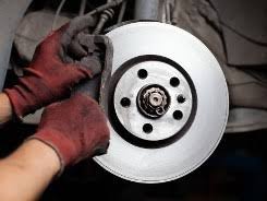 Wann sie ihre bremsbeläge wechseln müssen, erkennen sie an verschiedenen anzeichen. Wann Sind Bremsbelage Zu Wechseln Infos Werkstatt Angebote