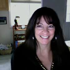 Esther Fox's Instagram, Twitter & Facebook