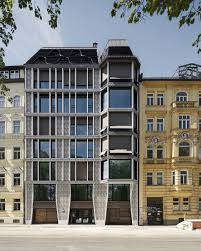 Mittelpunkt des hauses stellt die jugendstilvilla dar. Besuch Im Apartmentkomplex Erhardtstrasse 10 In Munchen