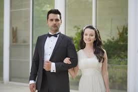 Jun 09, 2021 · atv ekranlarının ilgiyle izlenen dizisi eşkıya dünyaya hükümdar olmaz yeni bölümüyle izleyici karşısına geçiyor. Eskiya Dunyaya Hukumdar Olmaz Da Hizir Ali Ve Didem E Silahli Saldiri Gizem Arikan Diziden Ayrildi Son Dakika Magazin