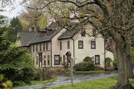 Bill cosby appeared alongside lawyers at his home on wednesday after a pennsylvania appeals court overturned his sexual assault conviction, ruling that he had been denied a fair trial in 2018. What S Next For Cosby House Arrest Hearing That May Resemble A Mini Trial Whyy