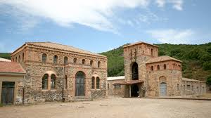 Su trovacasa ogni giorno nuovi annunci immobiliari di case in vendita. Immobiliare Montevecchio Cosmopolitan Centro Servizi Immobiliari