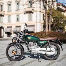 アジア感 クセ強めのスタイル honda cg125は新車10万クラスで買える80年代的激安125 motobe 20代にバイクのライフスタイルを提案するwebマガジン モトビー xe mo to mo to