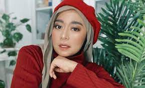 Ini Vindy Biodata Profil Fakta Agama Umur Karir Beauty Vlogger