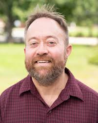 Congratulations to Professor Randy Hanson, who has been named  Colby-Sawyer's next dean of the School of Business & Social Sciences! 👏 He  will start in his five-year role as dean this month.