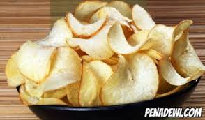 Jika diasumsikan 1 bungkus keripik singkong seberat 200 gr, maka dalam waktu satu hari dapat diproduksi sekitar 400 bungkus. Kelebihan Dan Kekurangan Usaha Keripik Singkong Penadewi Seputar Informasi Bisnis