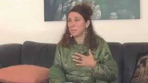 The qualities of true friendship include acknowledging, allowing, patience, curiosity. Focusing Inner Relationship Focusing Irf Street Giraffes