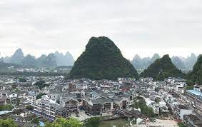 Yangshuo sugar house has a restaurant, seasonal outdoor swimming pool, a fitness center and bar in yangshuo. Yangshuo Park Guilin Yangshuo Reisefuhrer