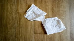 What could cause my cat's urine to smell strong? How To Get Cat Pee Smell Out Of Wood Floors Quick Easy Excited Cats