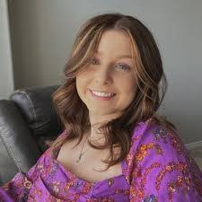 Jodi Elwell's Instagram, Twitter & Facebook