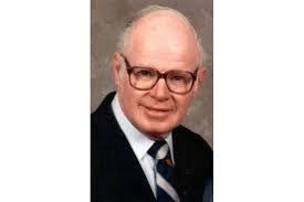 Kimberly Roseberry's Instagram, Twitter & Facebook