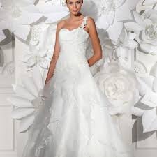 Dein perfektes brautkleid internationaler hersteller findest du in unserem familiären geschäft für brautmode und hochzeitsmode in oschatz. Vitalio Braut Und Festmode Promenade 33a