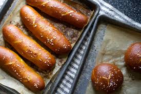 The canned dough can be croissant, pretzel or dinner roll dough, which is found in most supermarkets in the same isle as hot dogs. Soft Pretzel Buns And Knots Smitten Kitchen