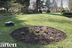 Video Blumeninsel Anlegen Und Mit Dem Mahroboter Ausschleifen In 2020 Kinderkostum Selber Machen Kaffeesatz Mode Zum Selbermachen