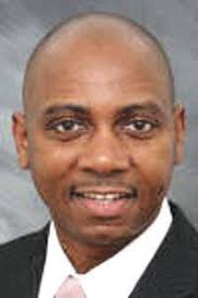 Dixon touts experience, but Garrett wants changes