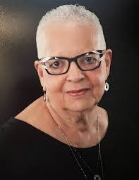 Debra Lomax's Instagram, Twitter & Facebook