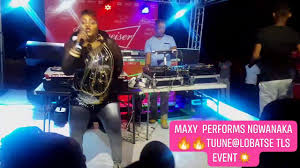 Khoisan maxy ga ke mmadirabanyana mp3 download khoisan maxy ga ke mmadirabanyana: Khoisan Maxy Maxy Performs Her Song With Master Kg