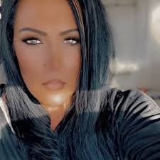 Jeni Evans (@jenievans1981)