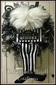 Beetlejuice Deco Mesh Wreath By Twentycoats Wreath Creations 2016 Beetlejuice Halloween Halloween Wishes Halloween Deco