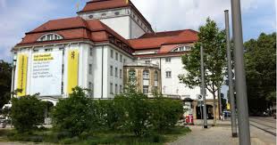 Alle veranstaltungen im kleinen haus finden sie hier. Tickets Furs Staatsschauspiel Bequemer Buchbar Sachsen Fernsehen