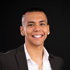 Hispanic Heritage Month: Meet Alumnus Jorge Reyes Salinas