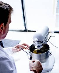 Pate A Beignets De Christophe Felder Pour 10 Personnes Recettes Elle A Table Recette Pate A Beignet Aide Culinaire Beignets
