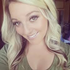 Amanda Stutler's Instagram, Twitter & Facebook