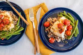 Remove all air from bag (s) using the water displacement method, then add bagged halibut to preheated water bath. How To Sous Vide Halibut Recette Magazine