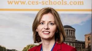 Mandy Maks's Instagram, Twitter & Facebook